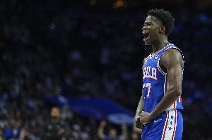 发挥稳定！埃奇库姆12中6拿下16分2板3助3断 次节12分